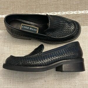 Vintage Cole Haan weaved leather loafers